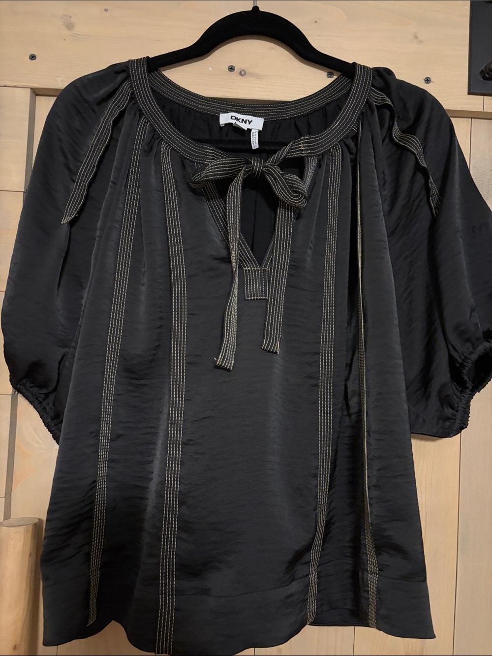 Dkny Black Short-Sleeve Tie-Neck Blouse